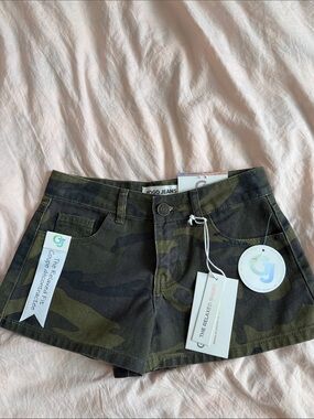 NWT short camo jeans y2k gogo jeans